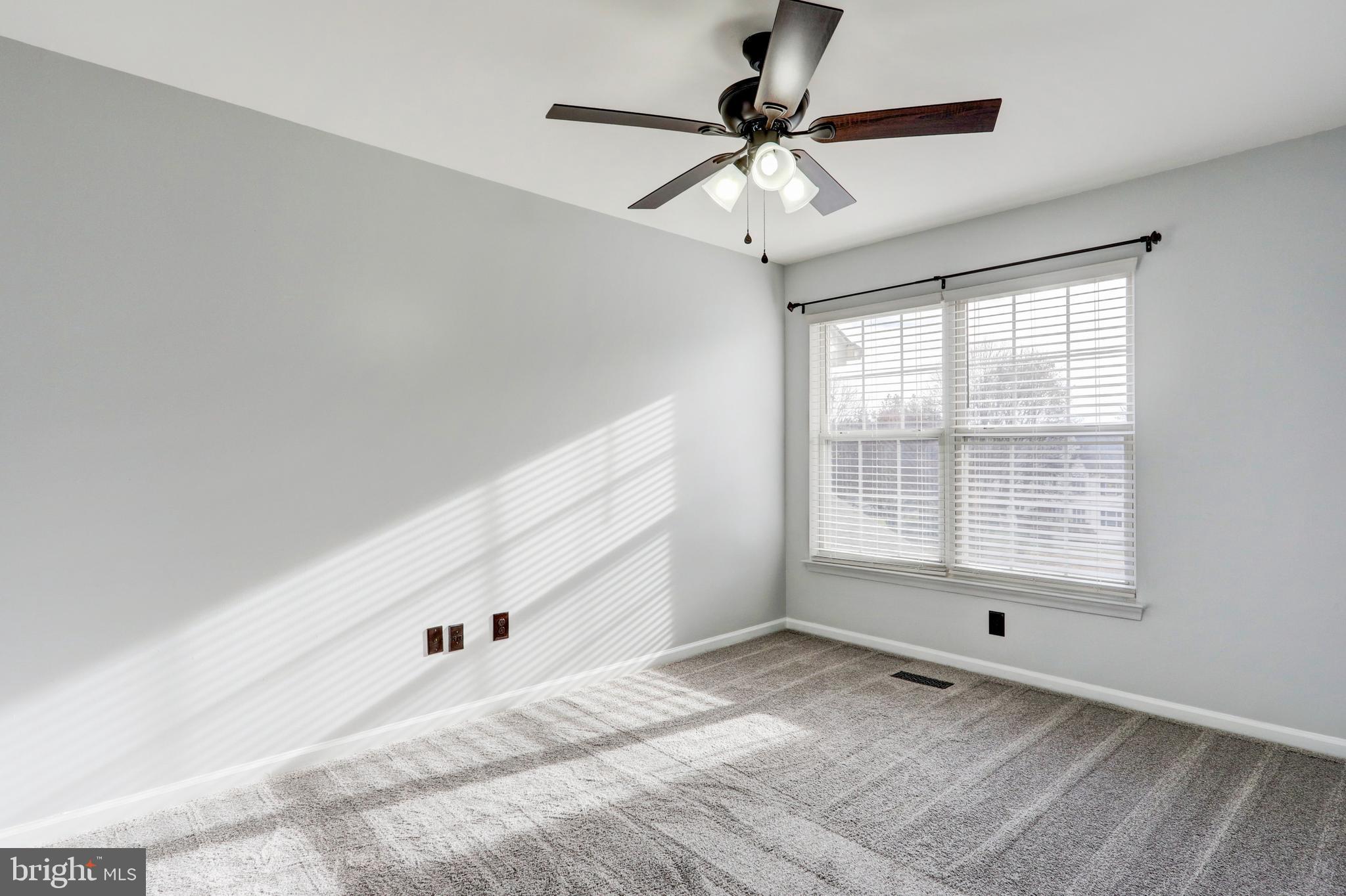 126 Huntingdon Ct #1804