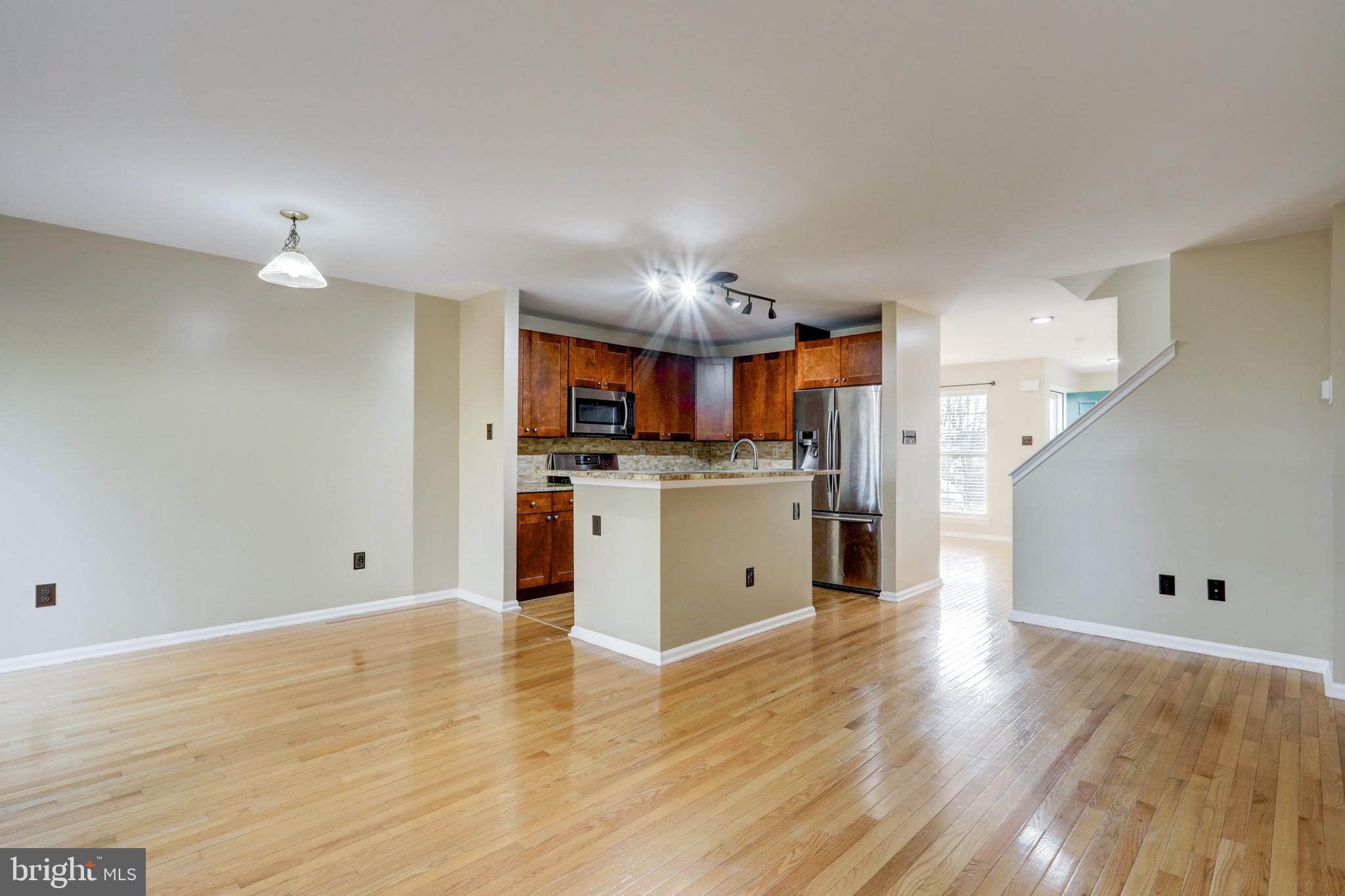 126 Huntingdon Ct #1804