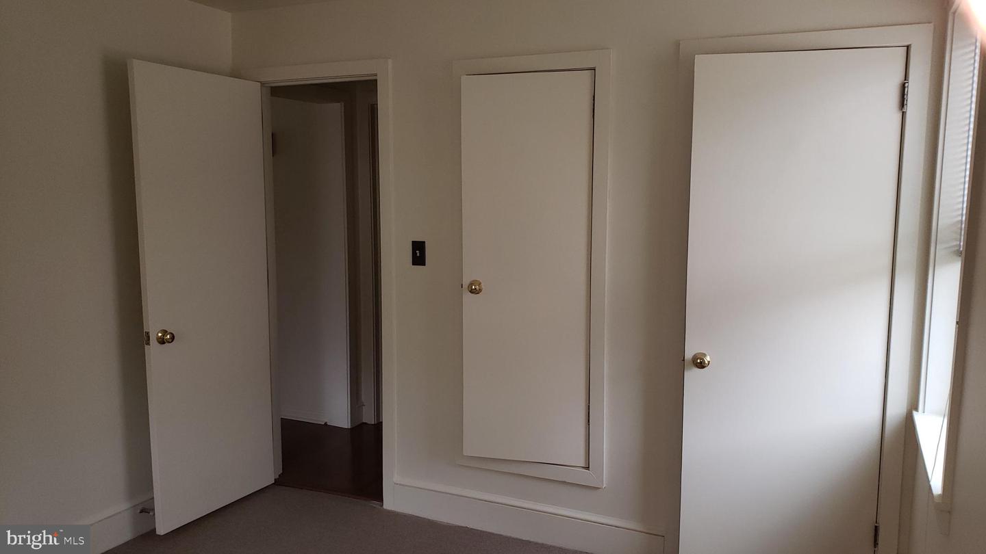 205 E Locust St #Apt 1