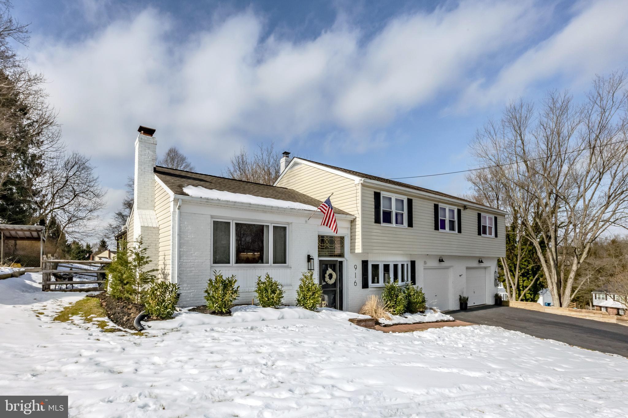 916 Baylowell Dr