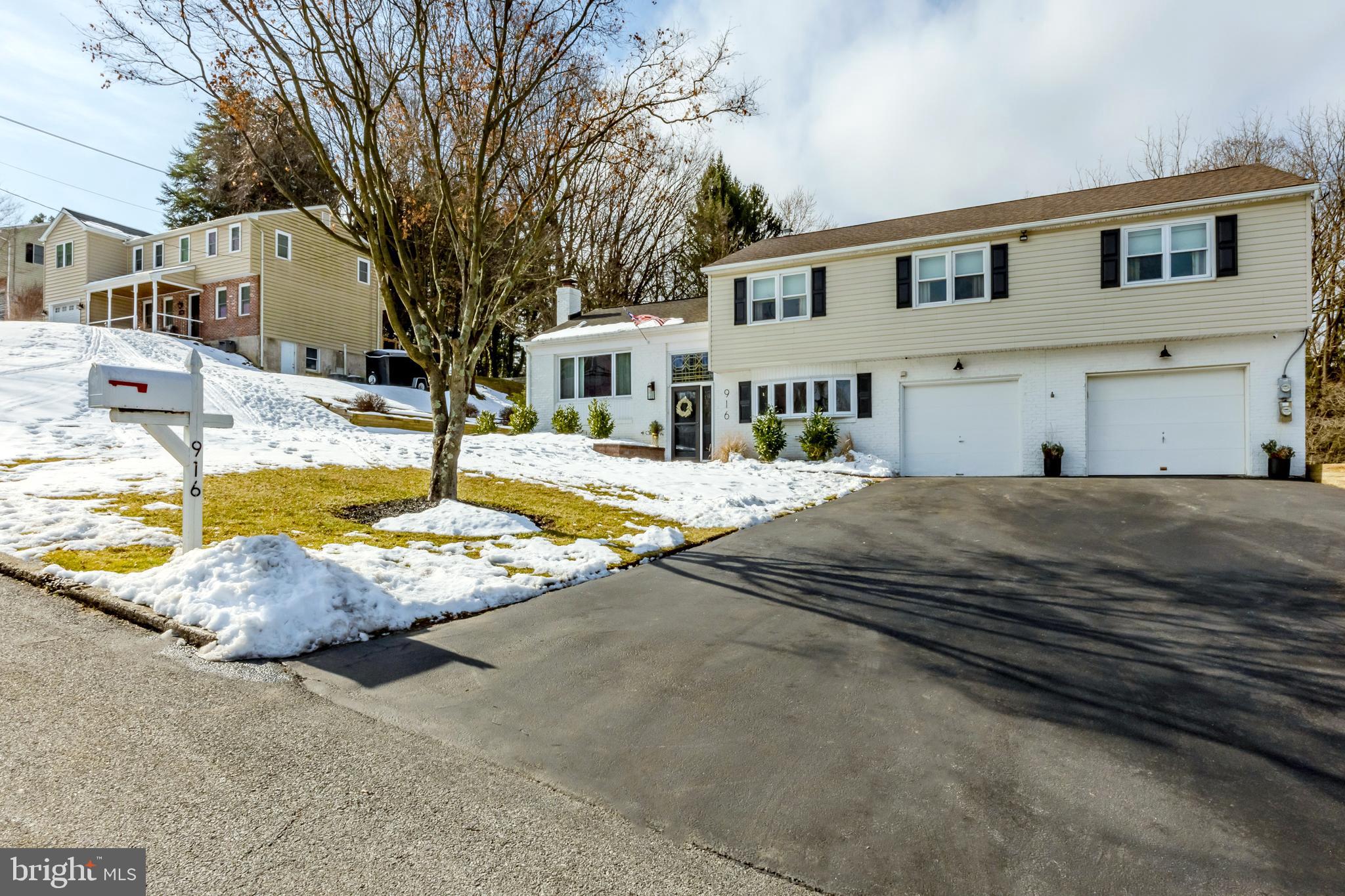 916 Baylowell Dr
