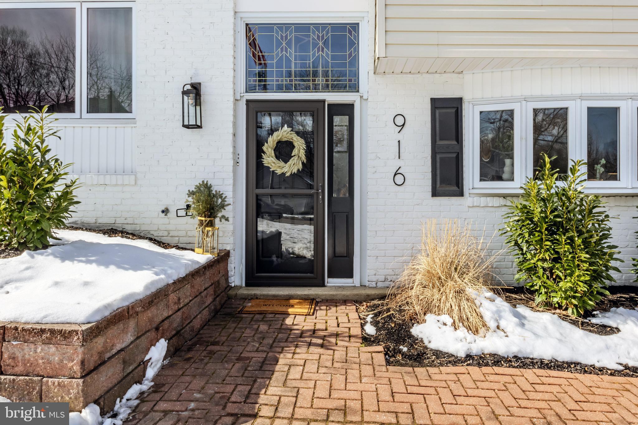 916 Baylowell Dr