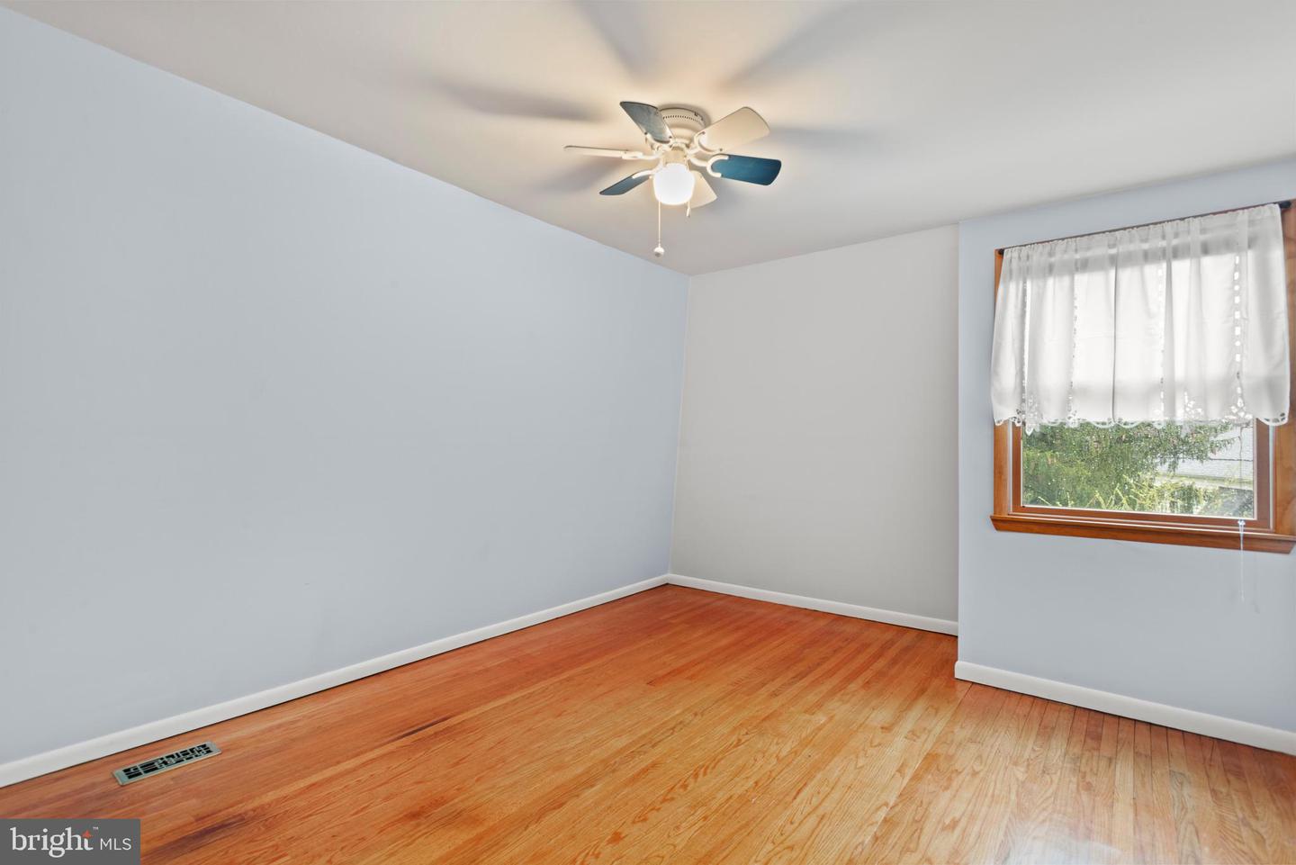 482 Douglas Dr