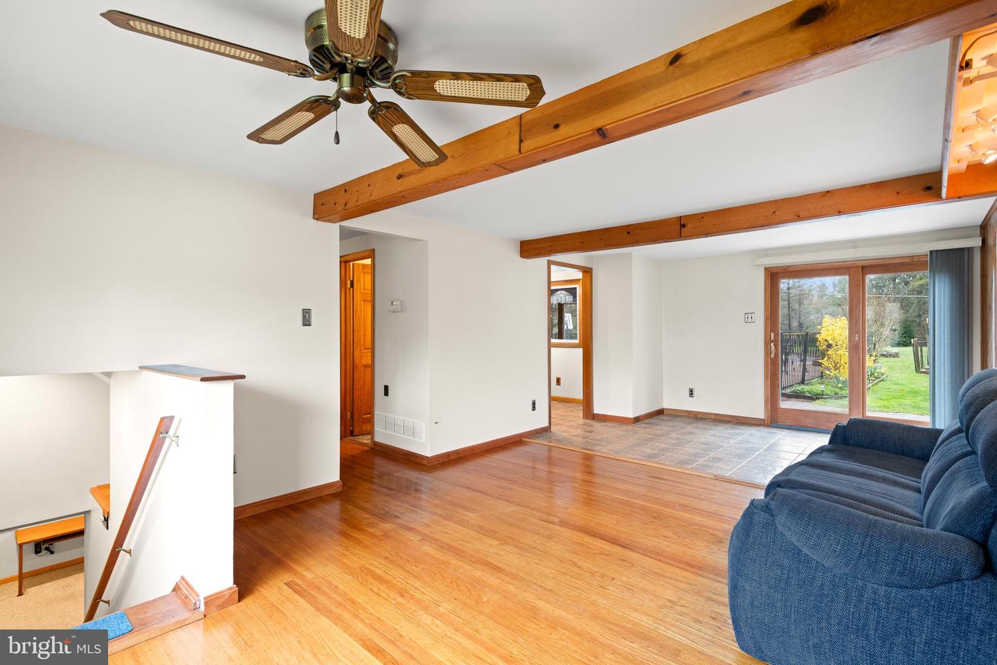 482 Douglas Dr
