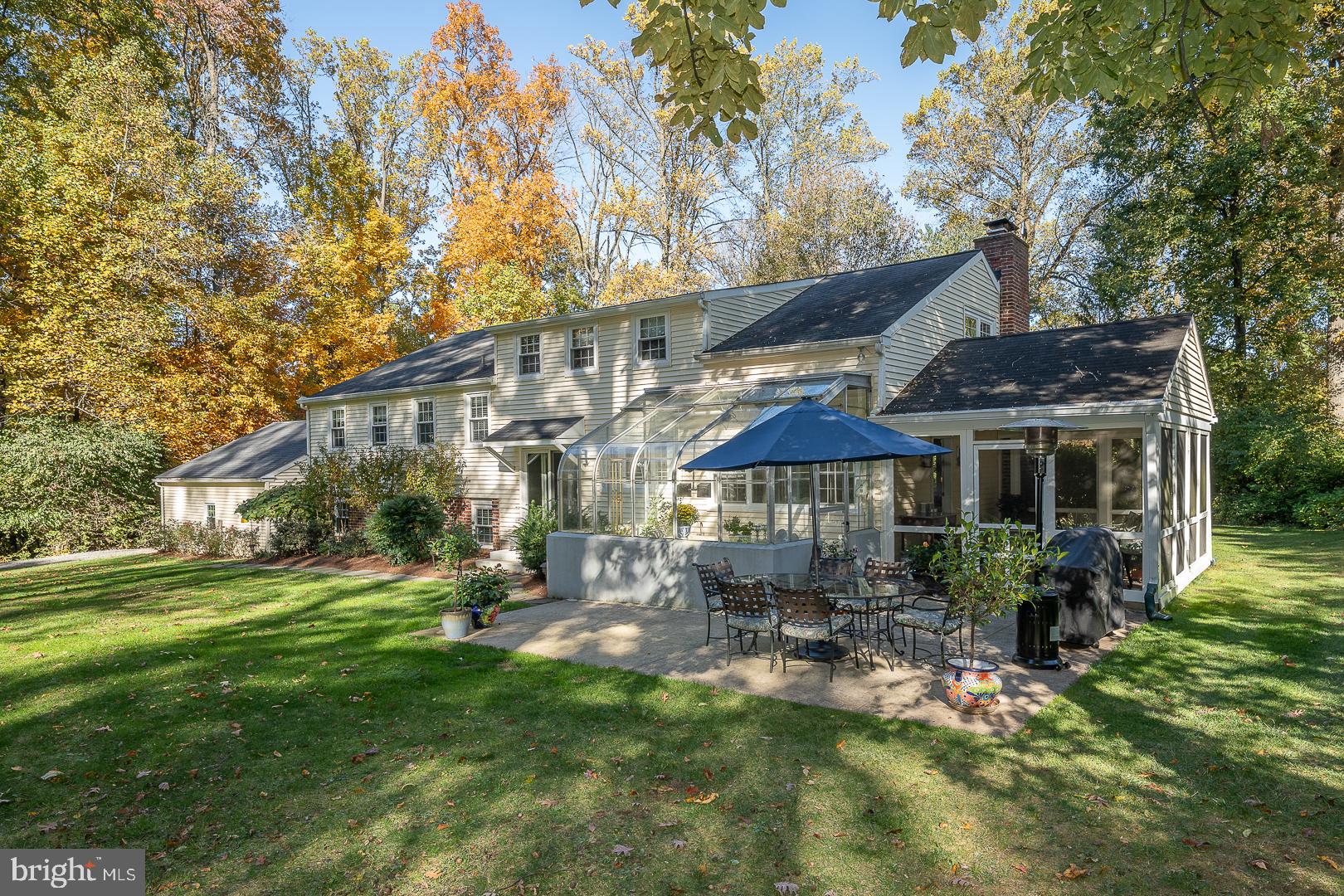 36 Laurel Cir