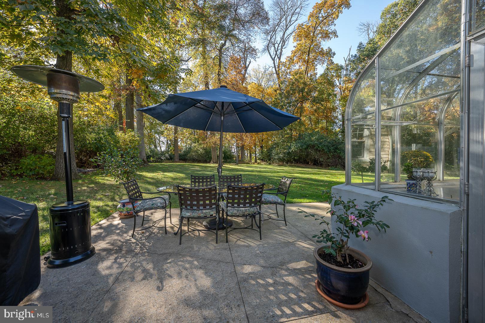 36 Laurel Cir