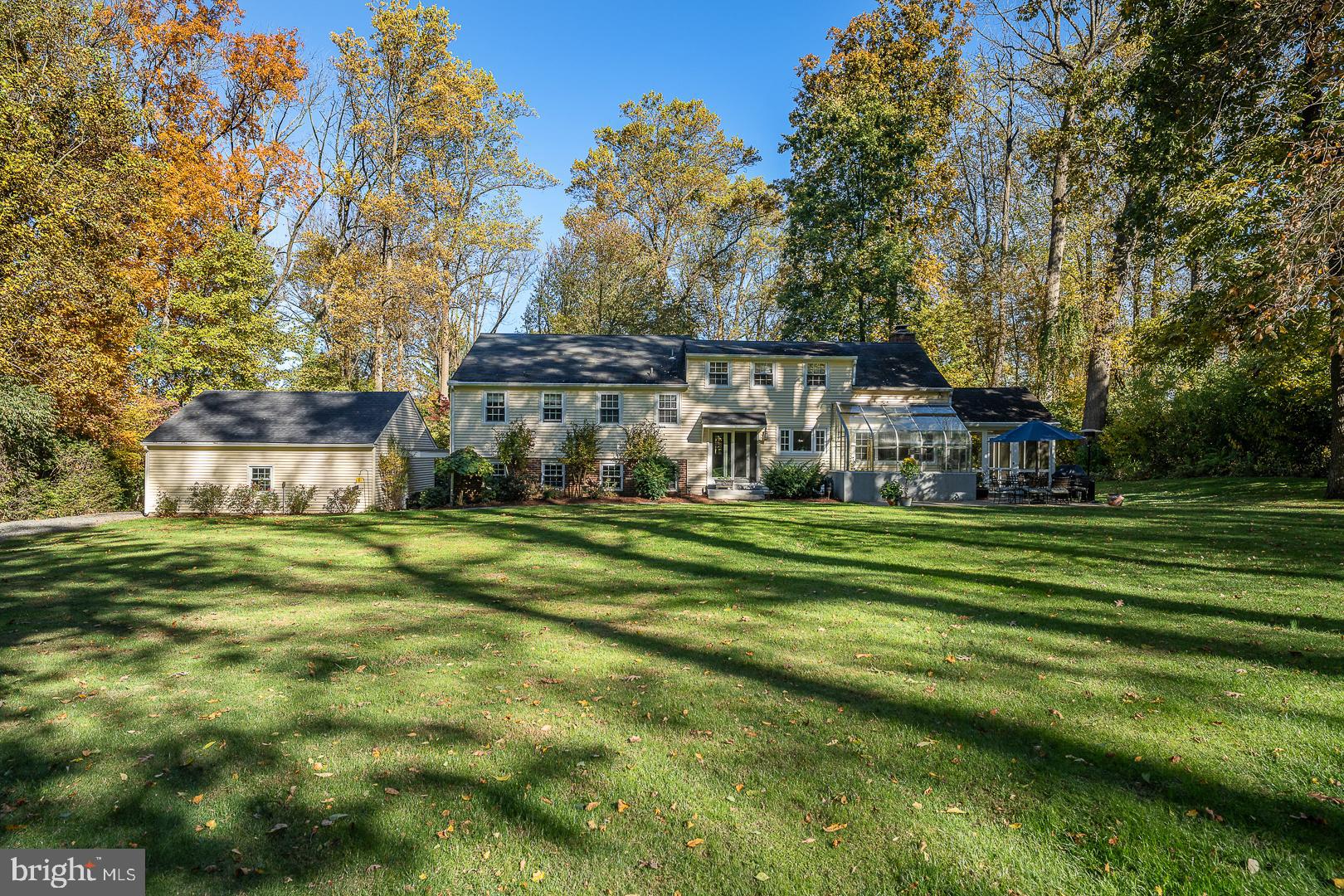 36 Laurel Cir