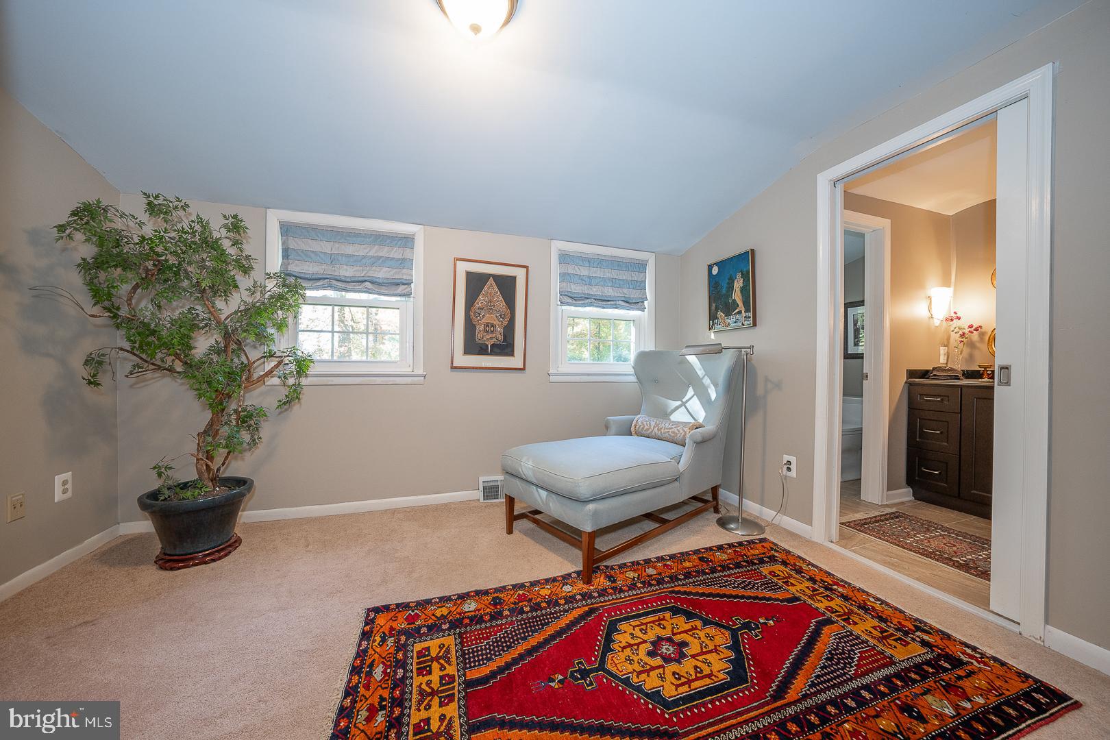 36 Laurel Cir