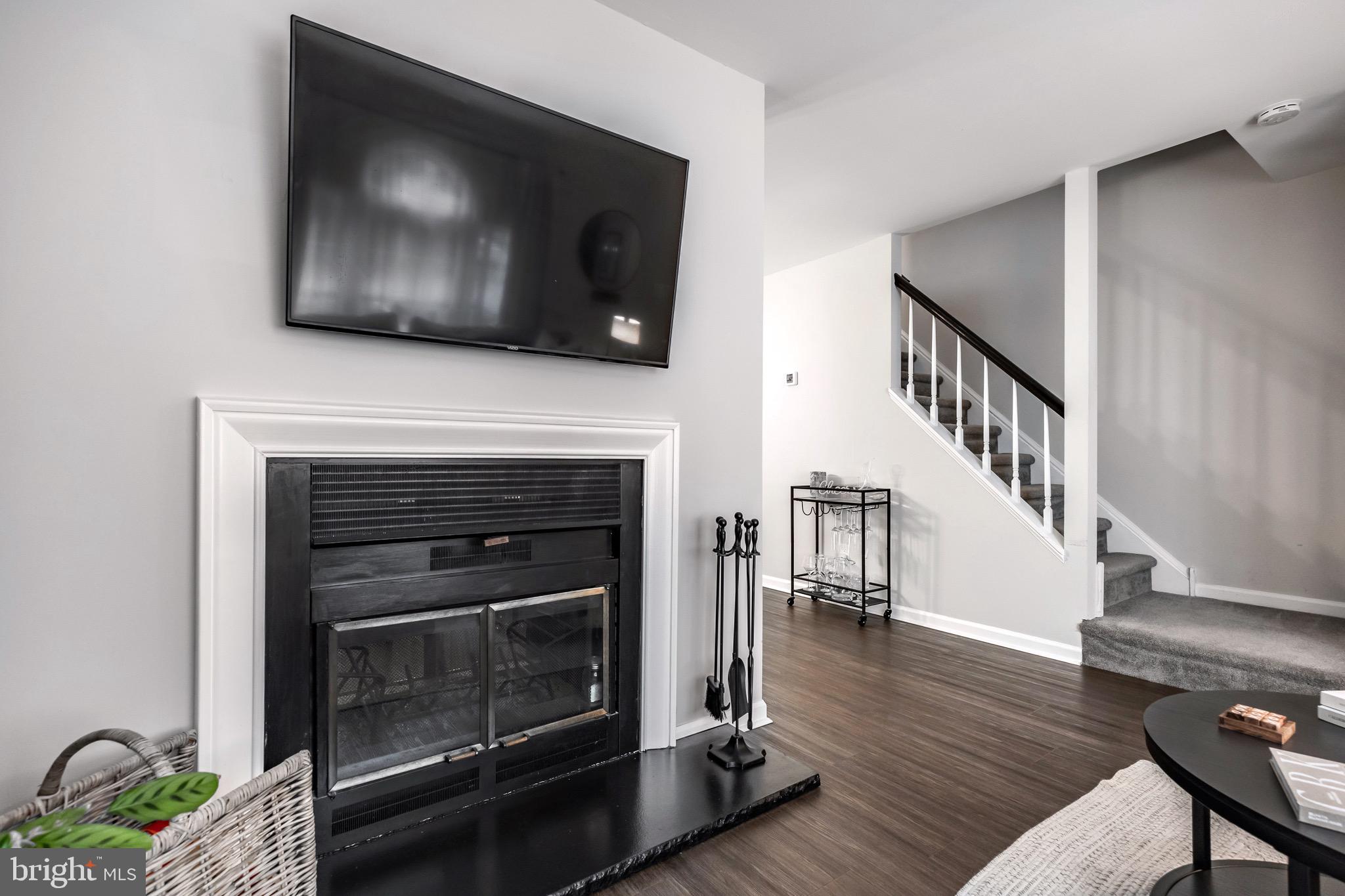 2803 Stoneham Dr