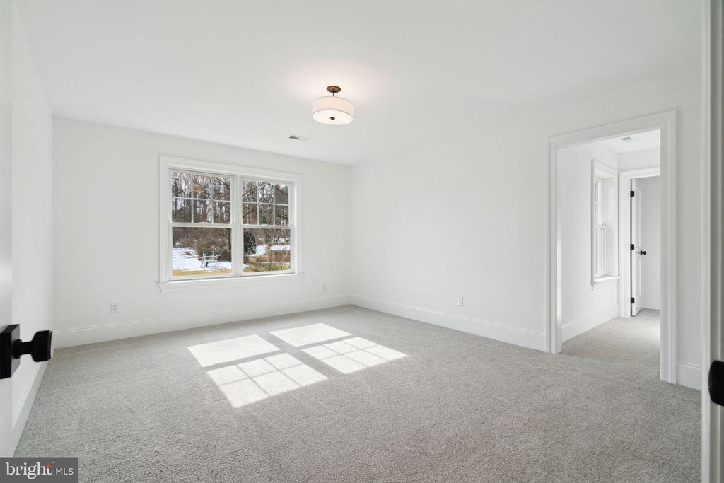 249 Dogwood Ln