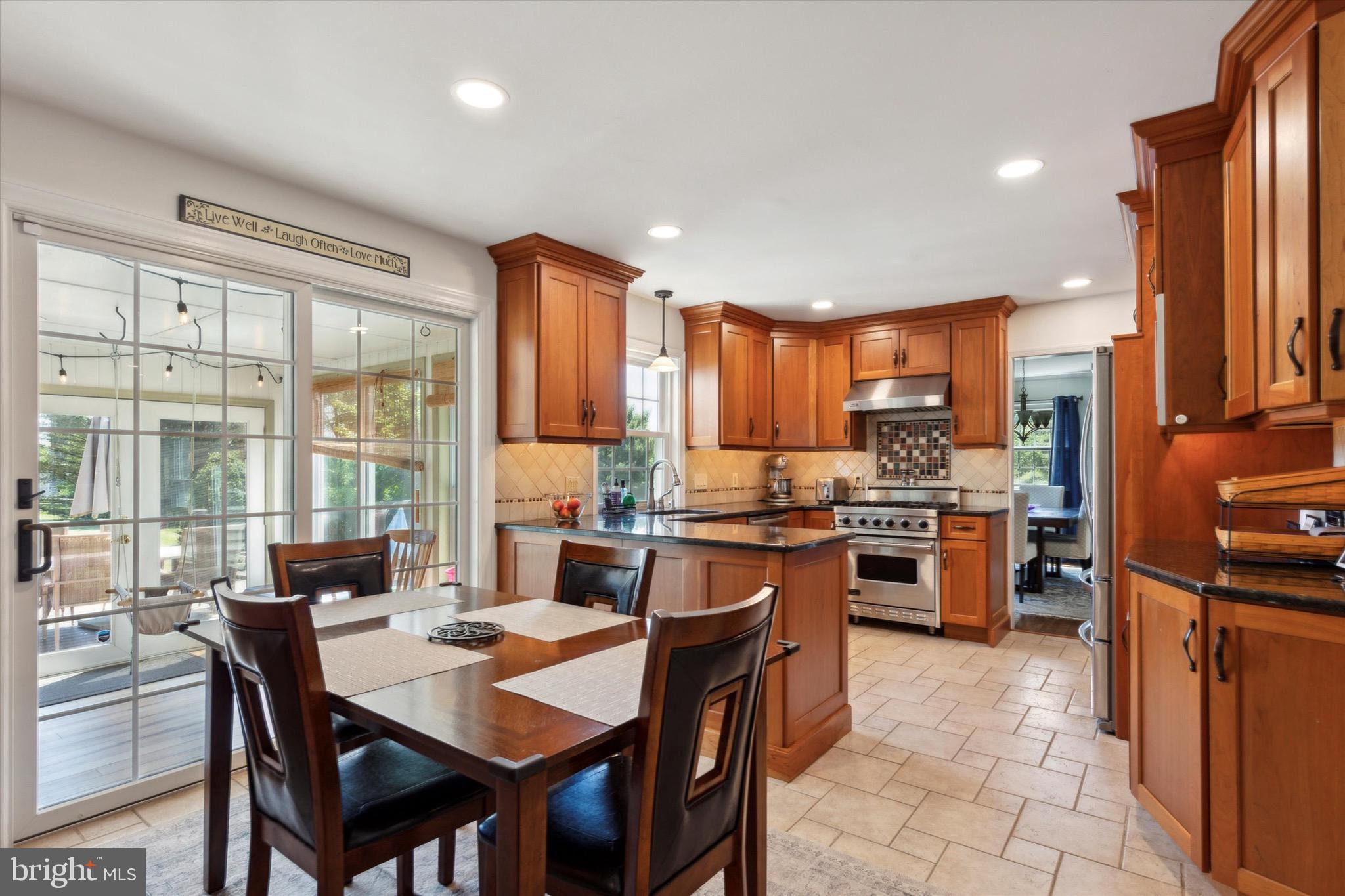 63 Holly Ln