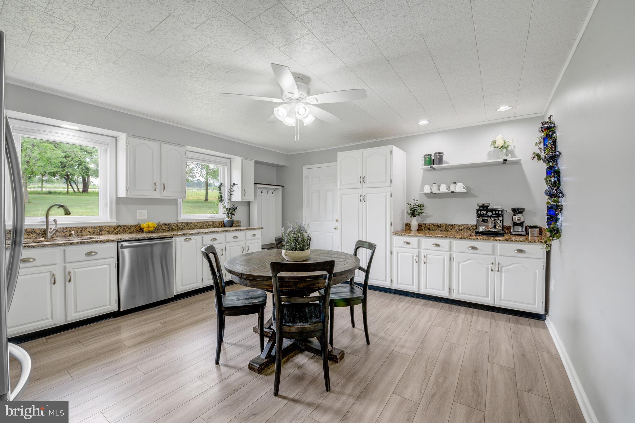 1115 Laurel Rd