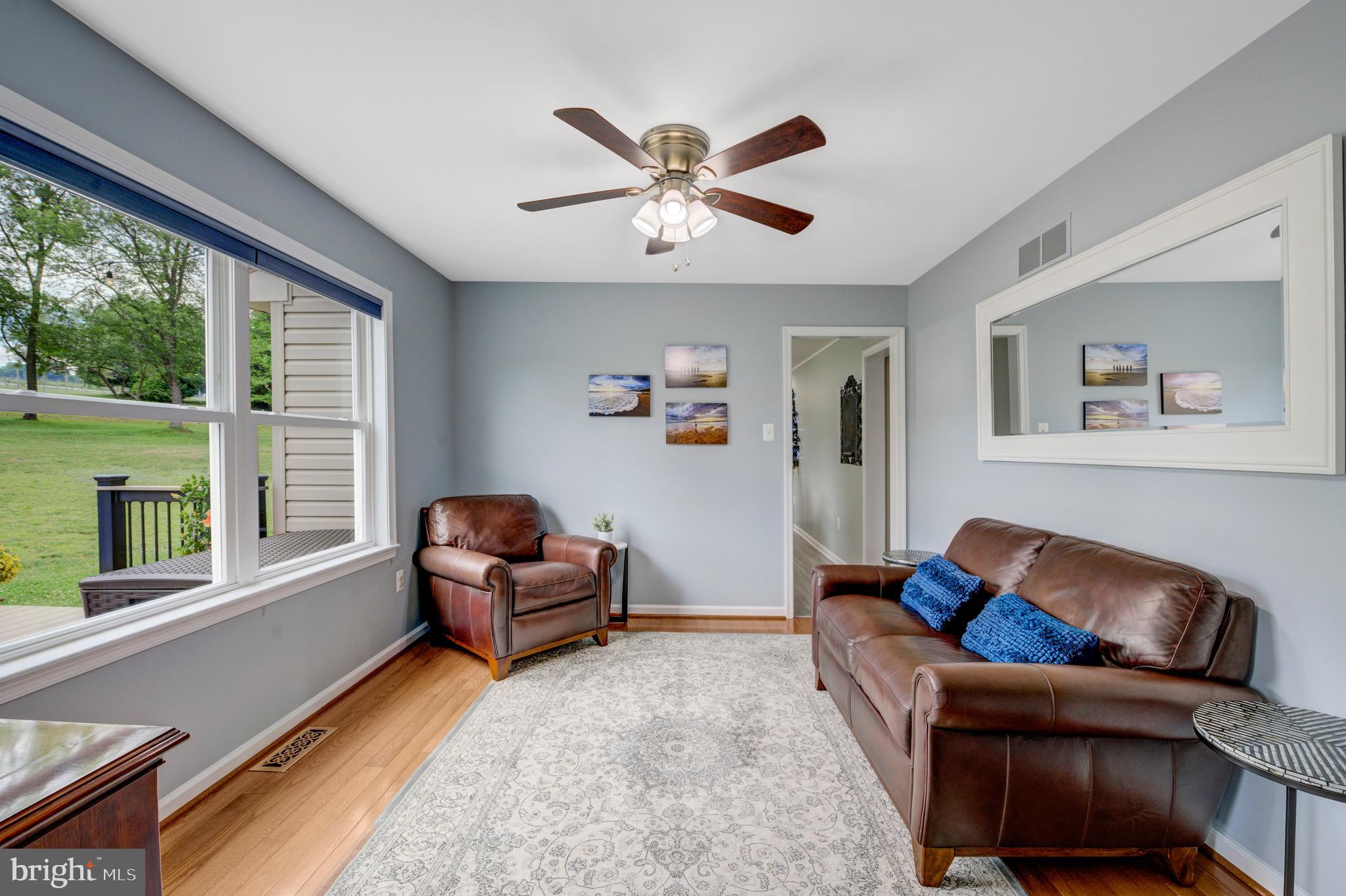1115 Laurel Rd