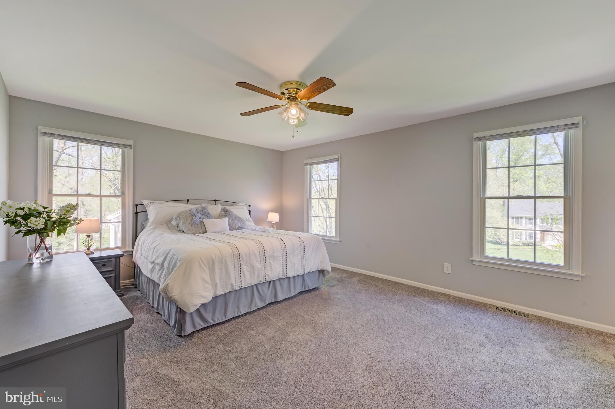 405 Wm Salesbury Dr