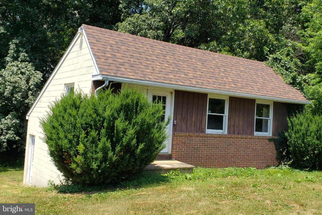 395 JACKSON SCHOOL RD