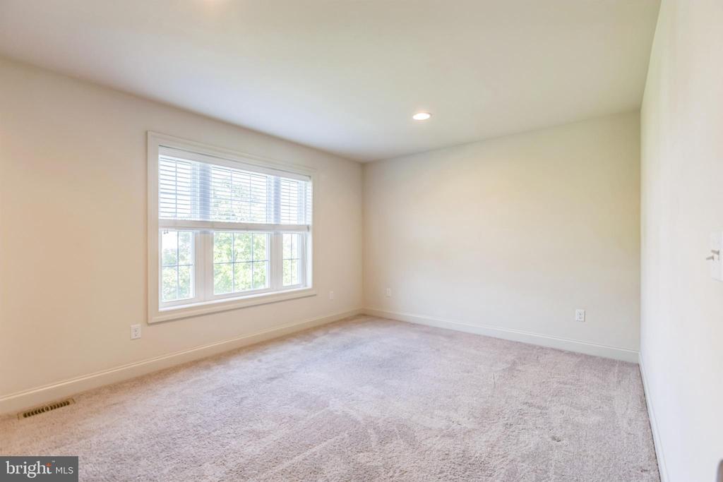 193 MILL HOUSE DRIVE