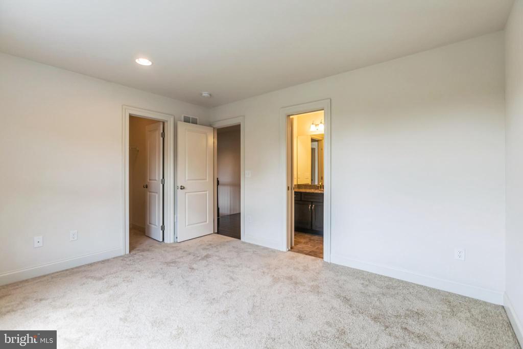 193 MILL HOUSE DRIVE
