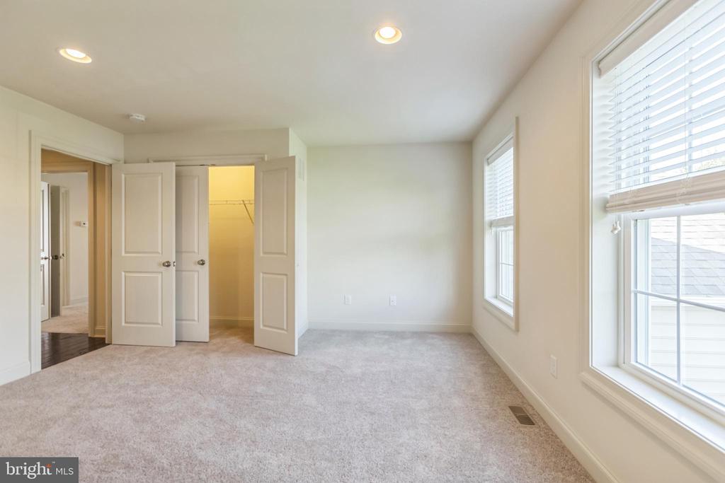 193 MILL HOUSE DRIVE