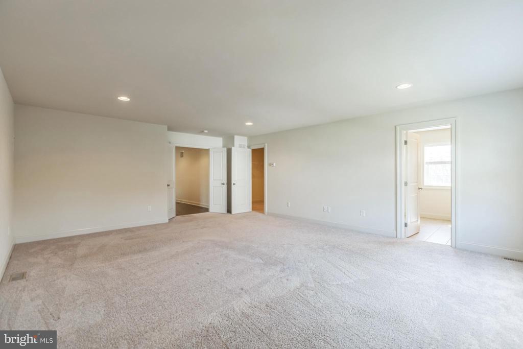 193 MILL HOUSE DRIVE