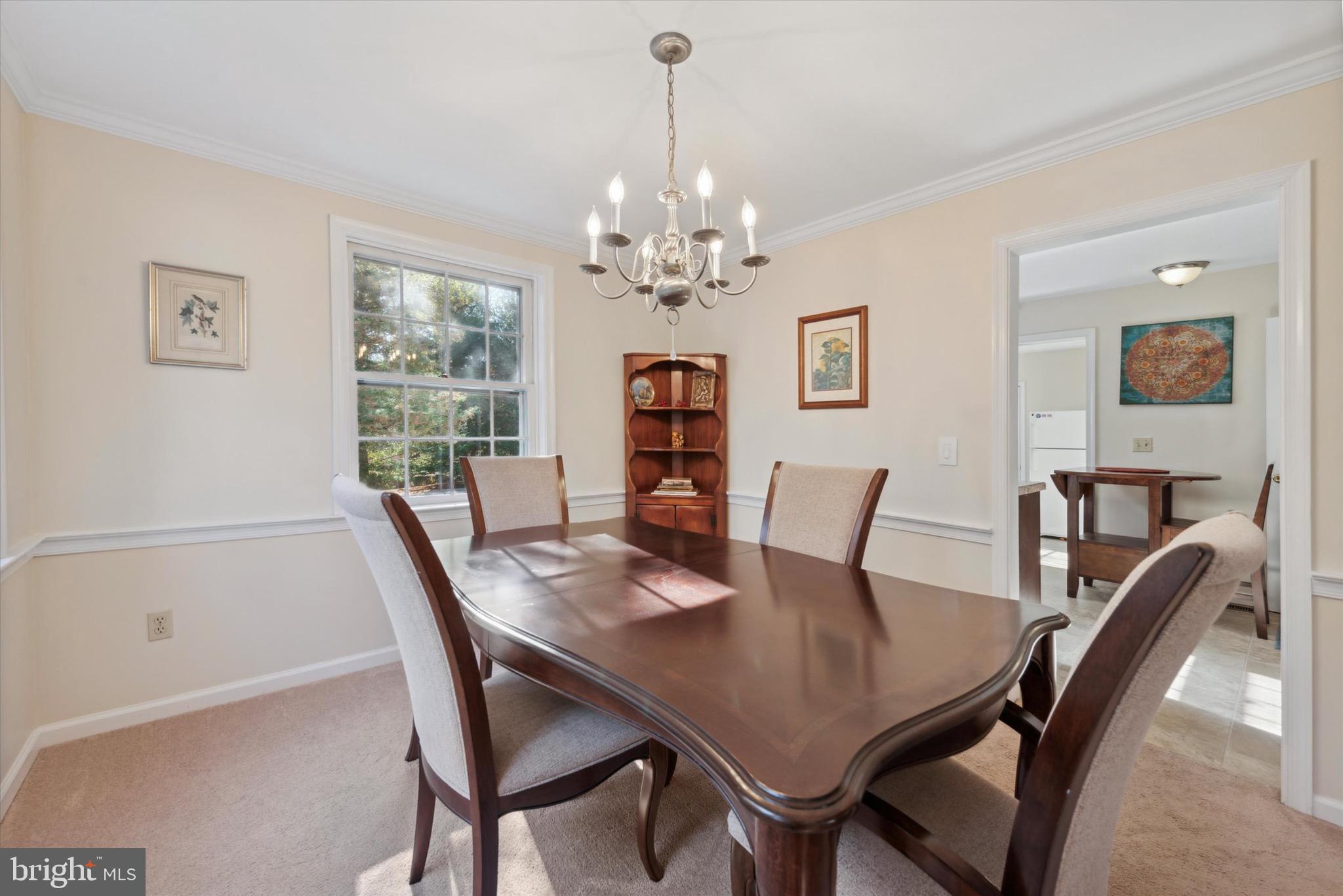 16 Manor Dr