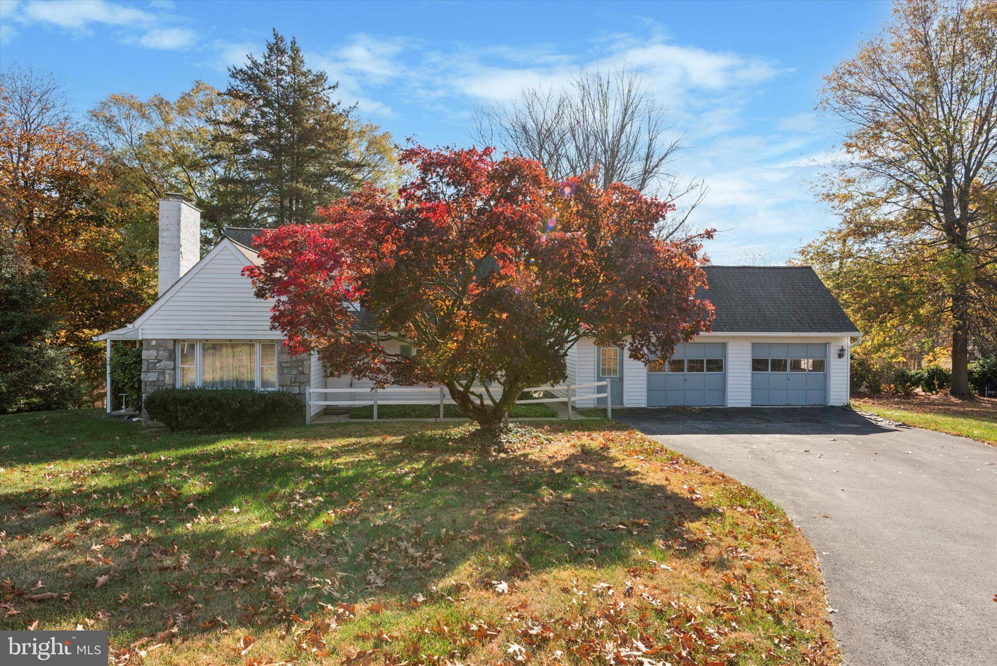 16 Manor Dr