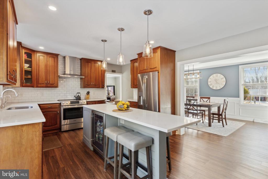818 Sharon Cir