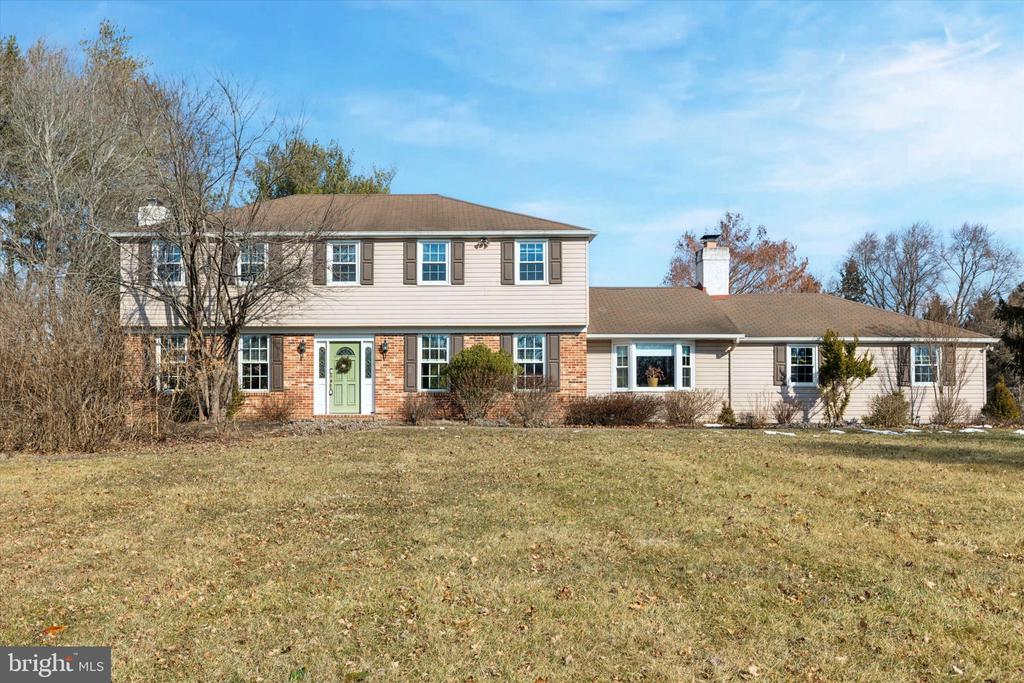 818 Sharon Cir