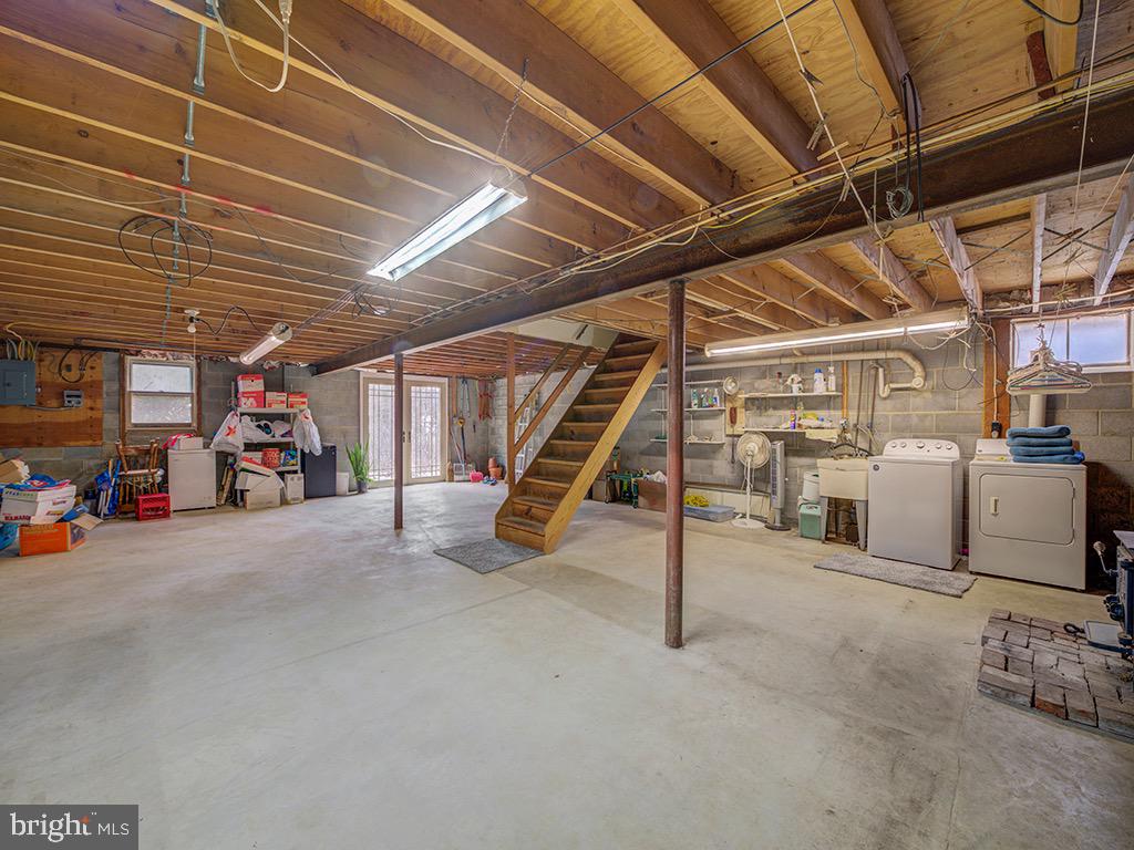 16 Beck Rd