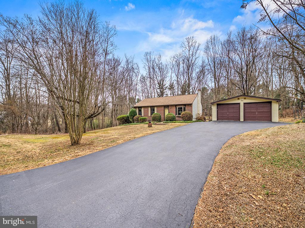16 Beck Rd