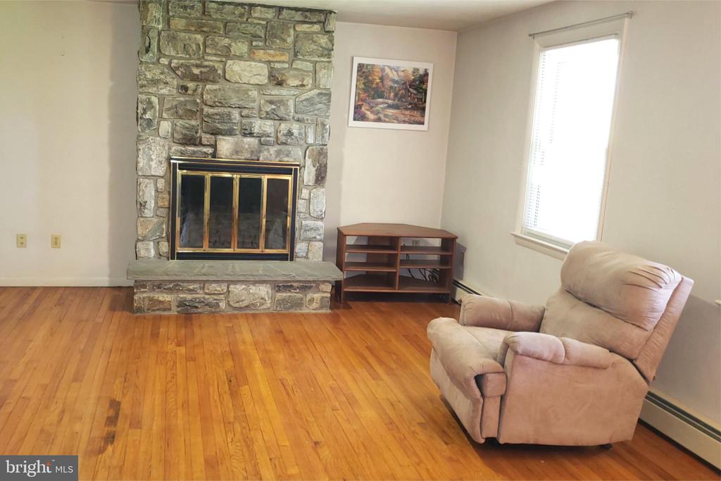 163 SCROGGY RD
