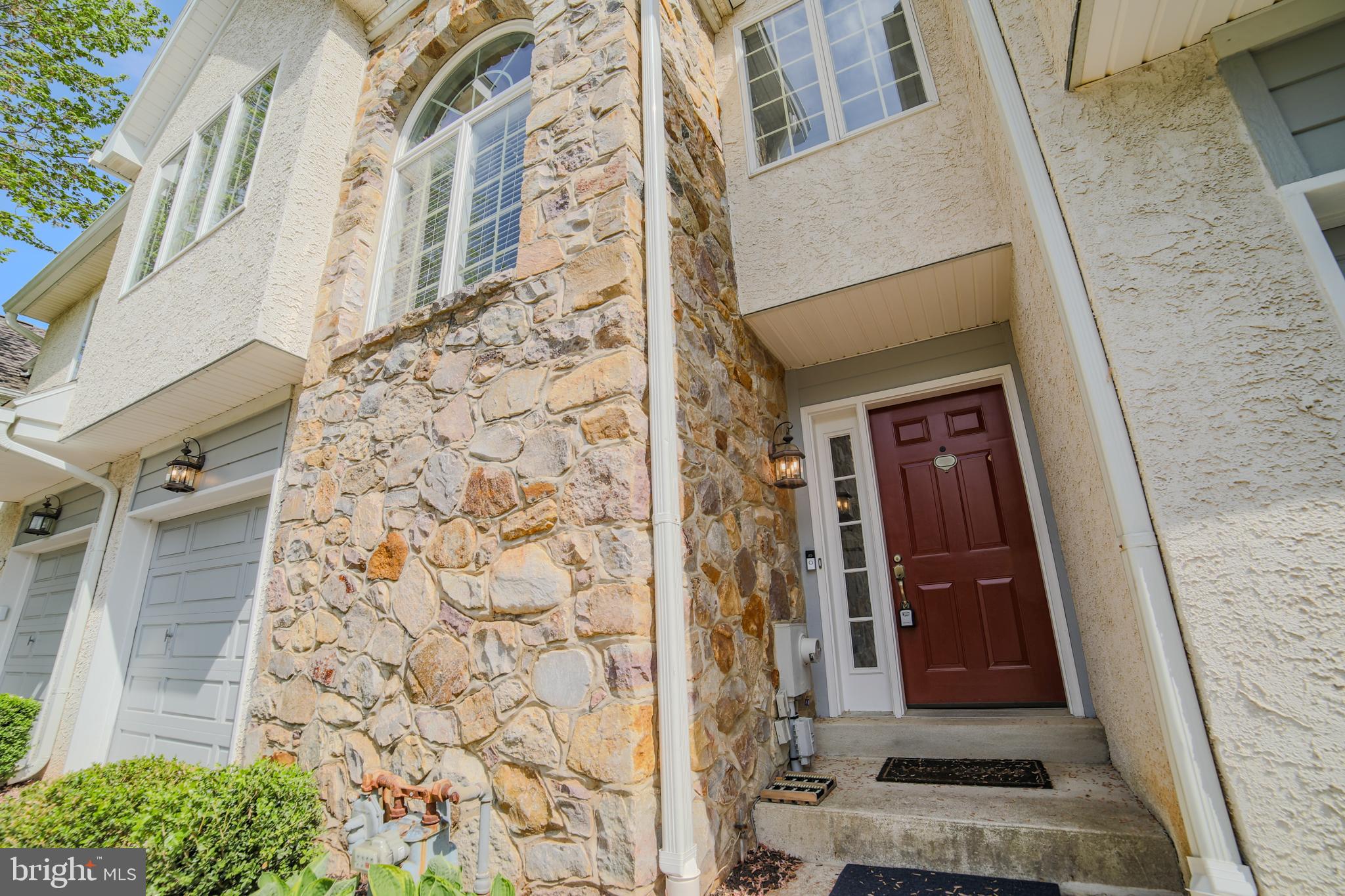 572 W Saxony Dr #572