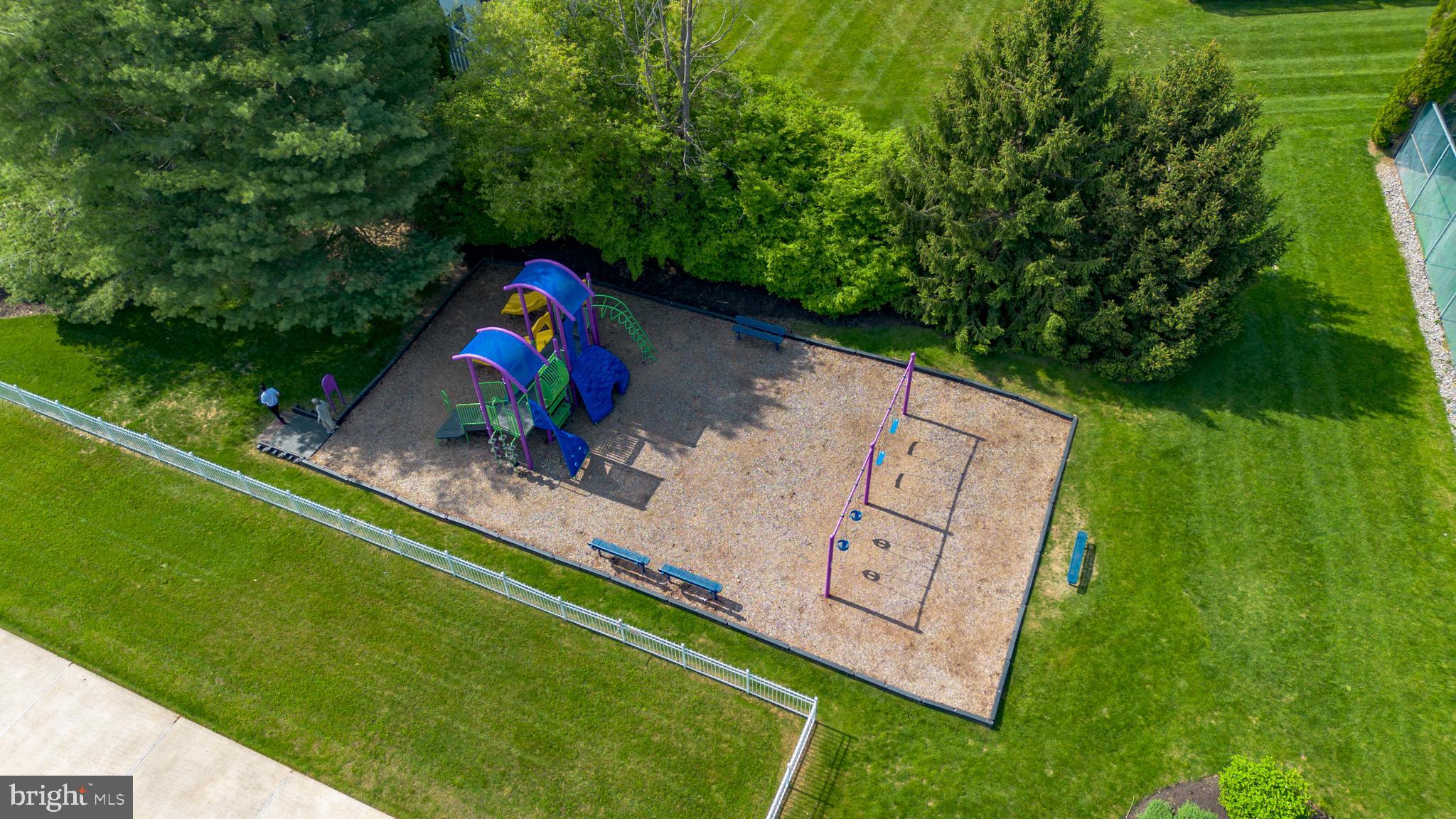 572 W Saxony Dr #572