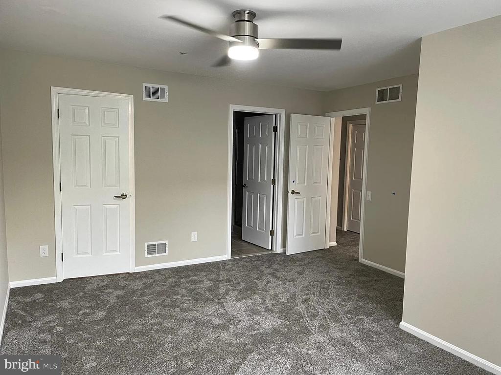572 W Saxony Dr #572