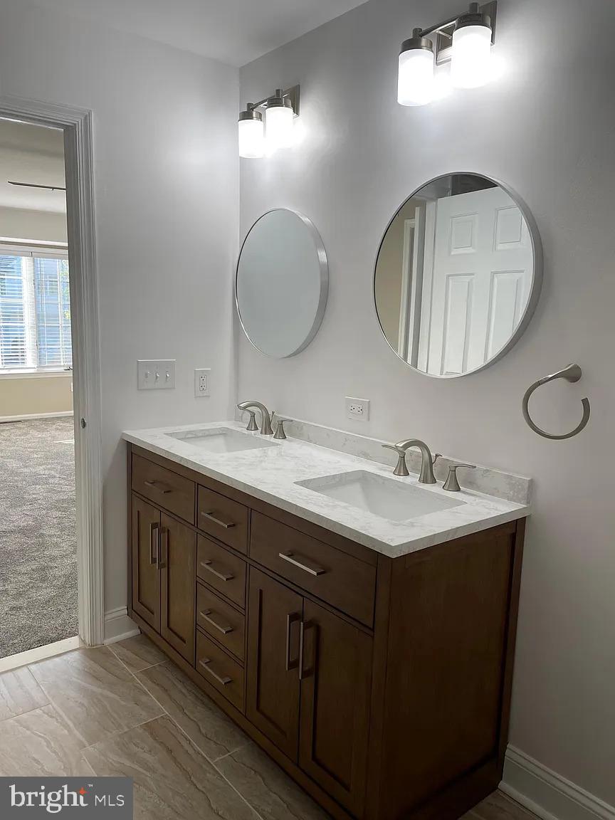 572 W Saxony Dr #572