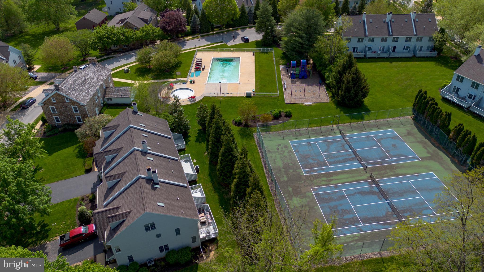 572 W Saxony Dr #572