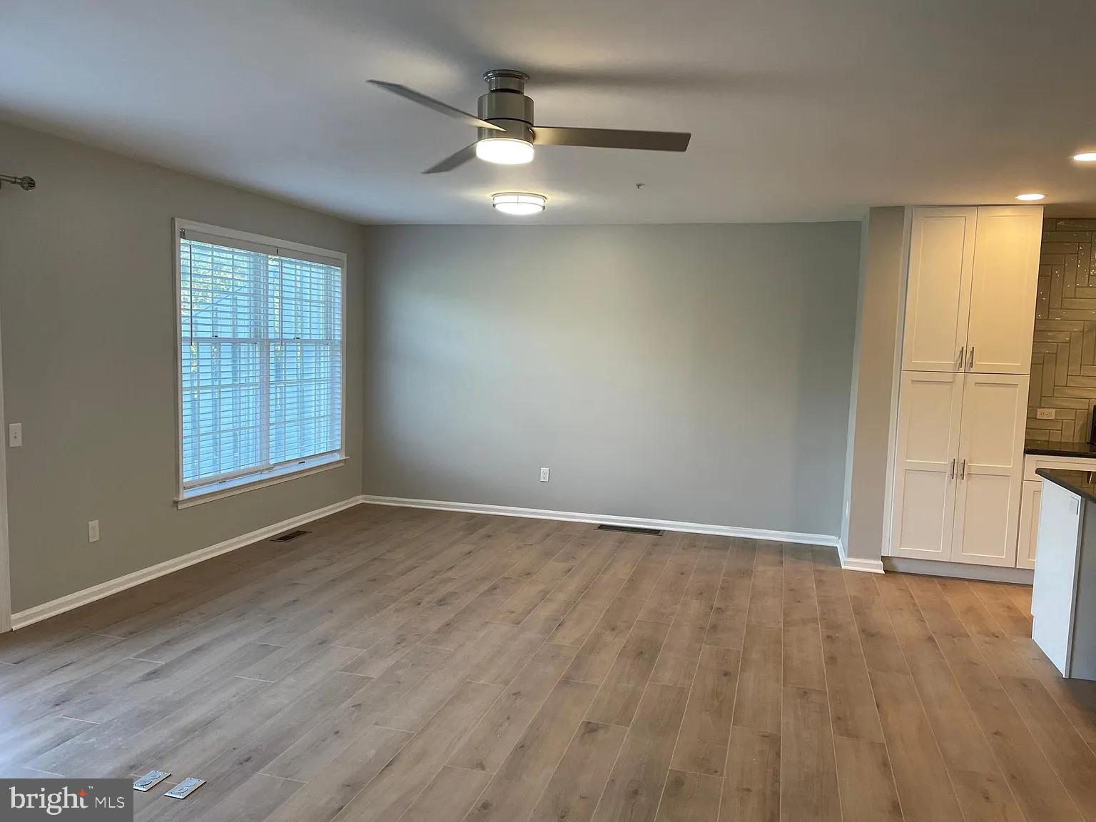 572 W Saxony Dr #572