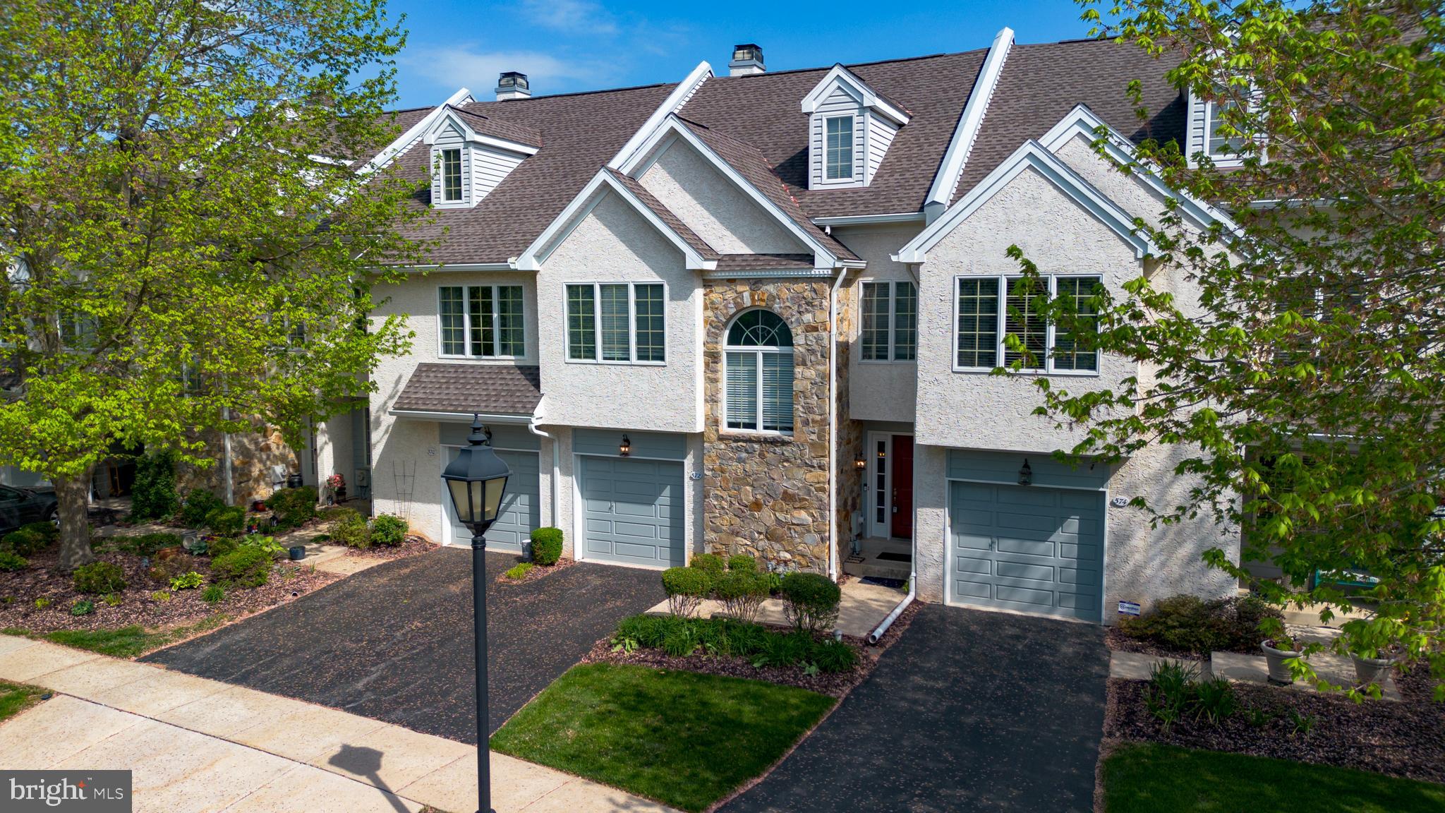 572 W Saxony Dr #572