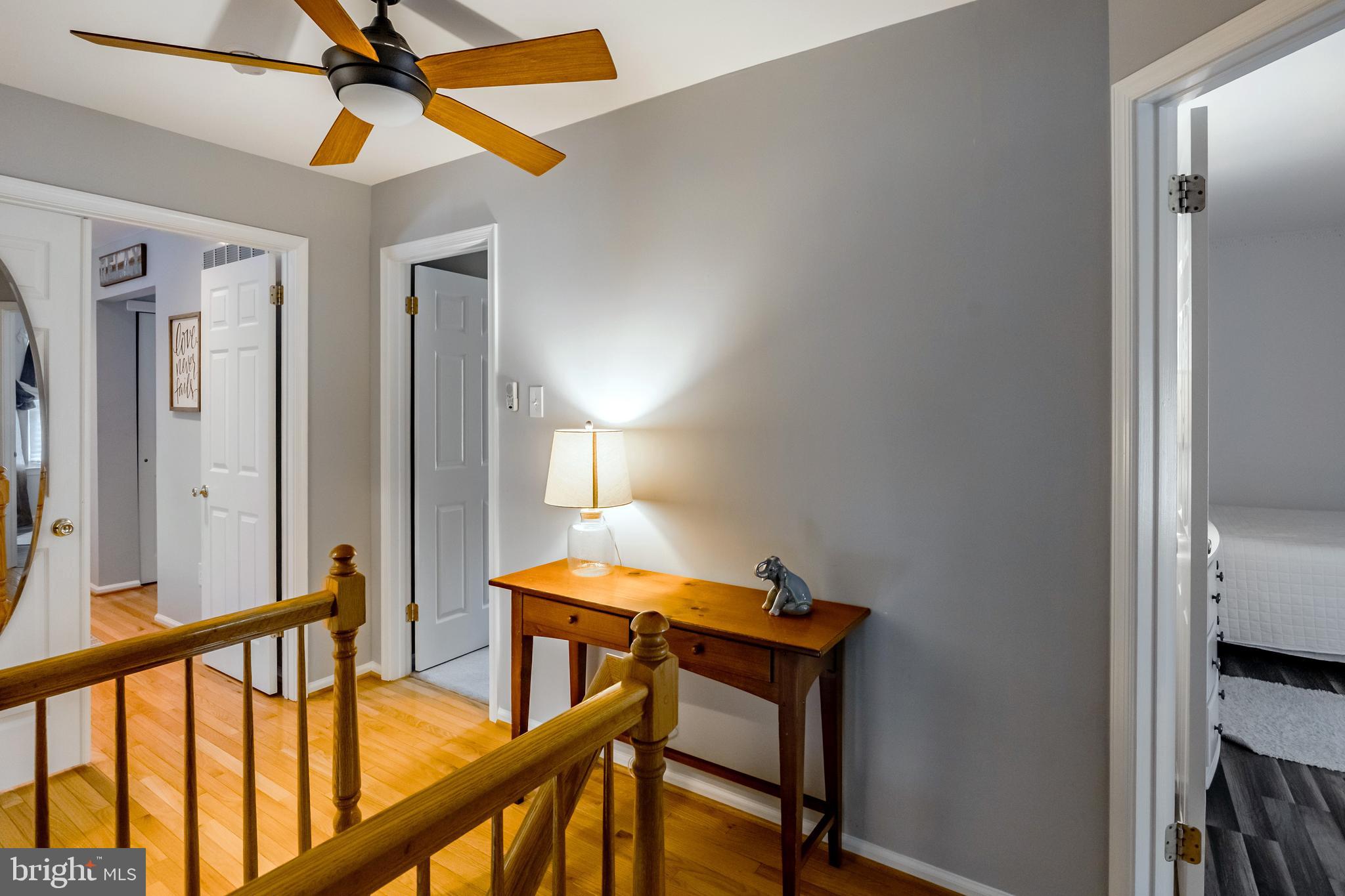 888 Winding River Ln