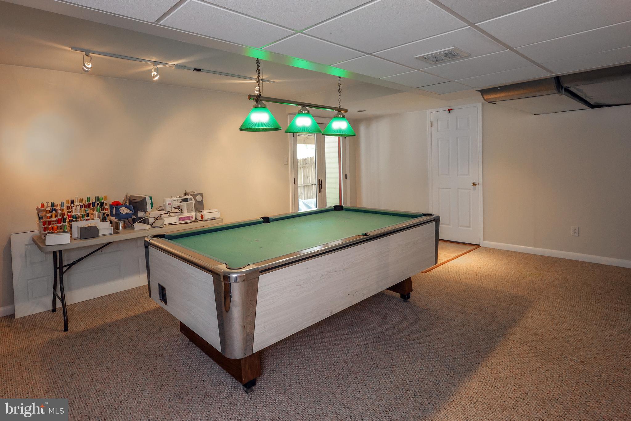 888 Winding River Ln