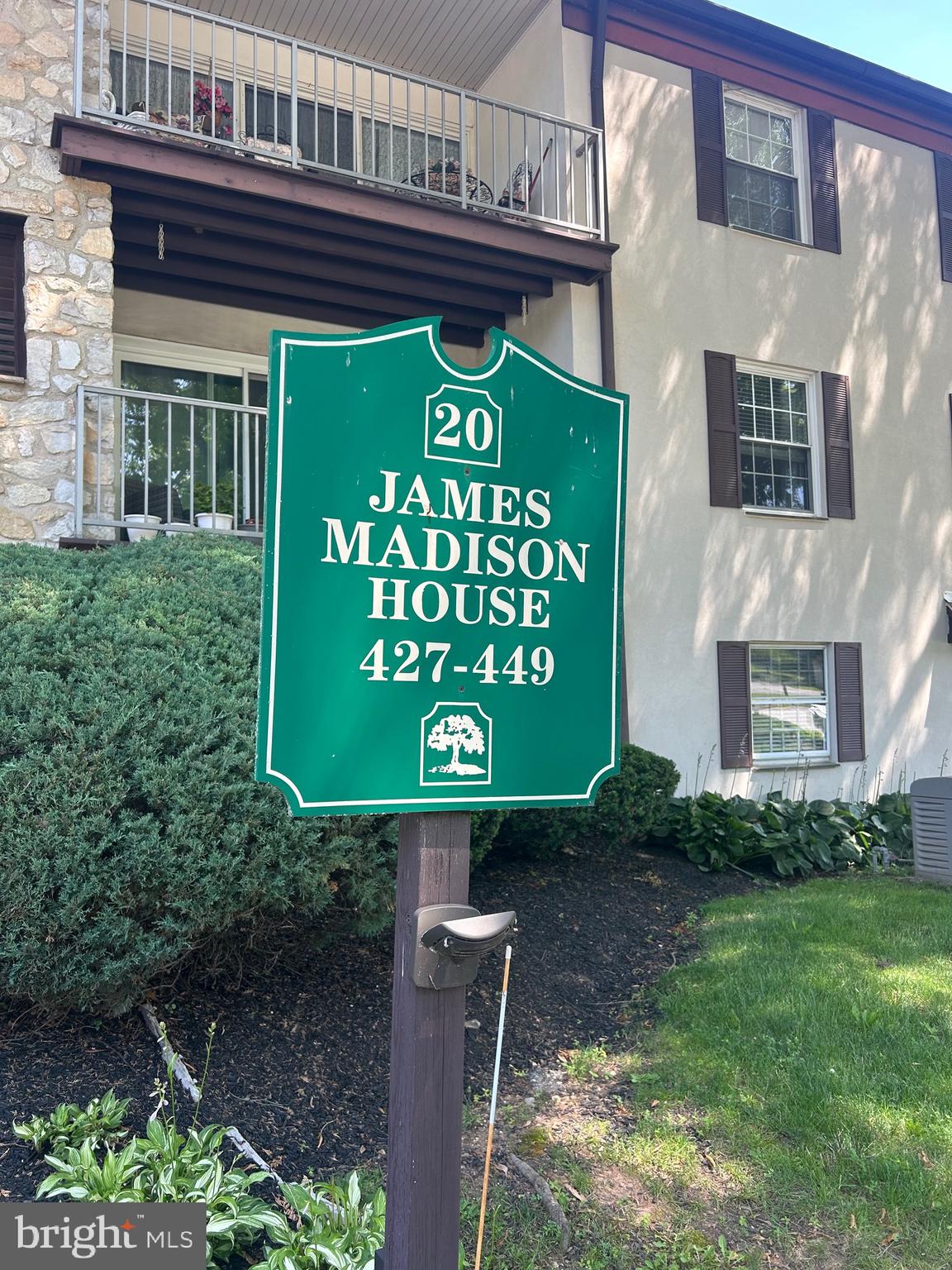 435 DRUMMERS LN #435