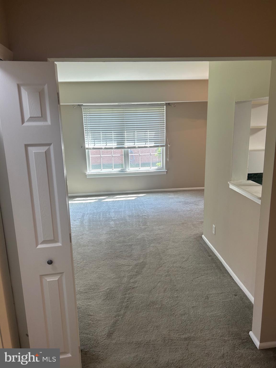 435 DRUMMERS LN #435