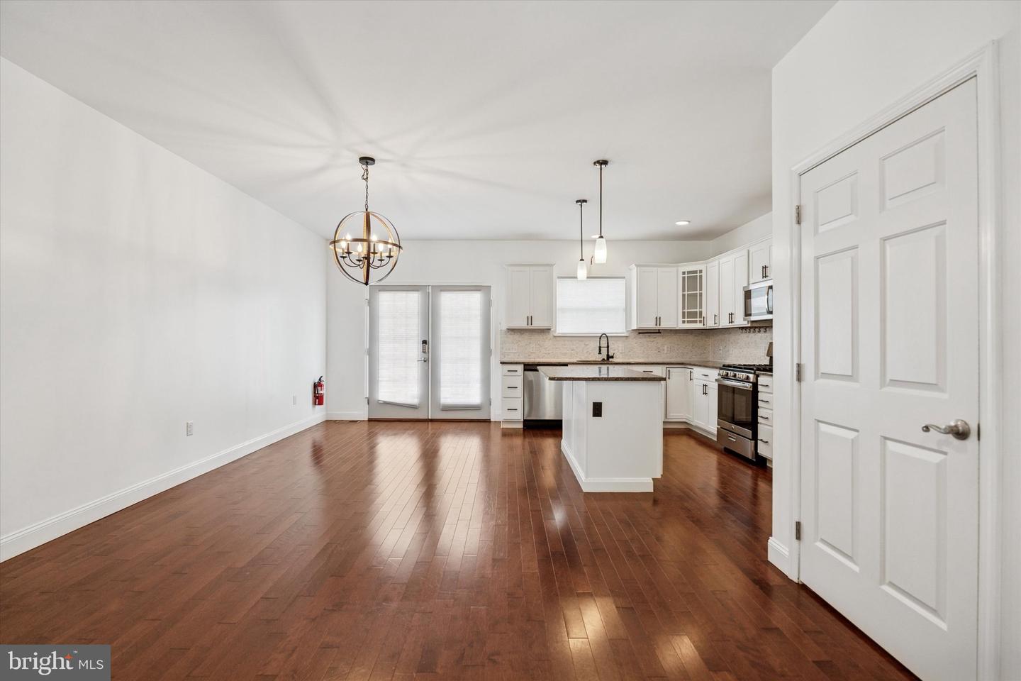 419 SOUTH ST