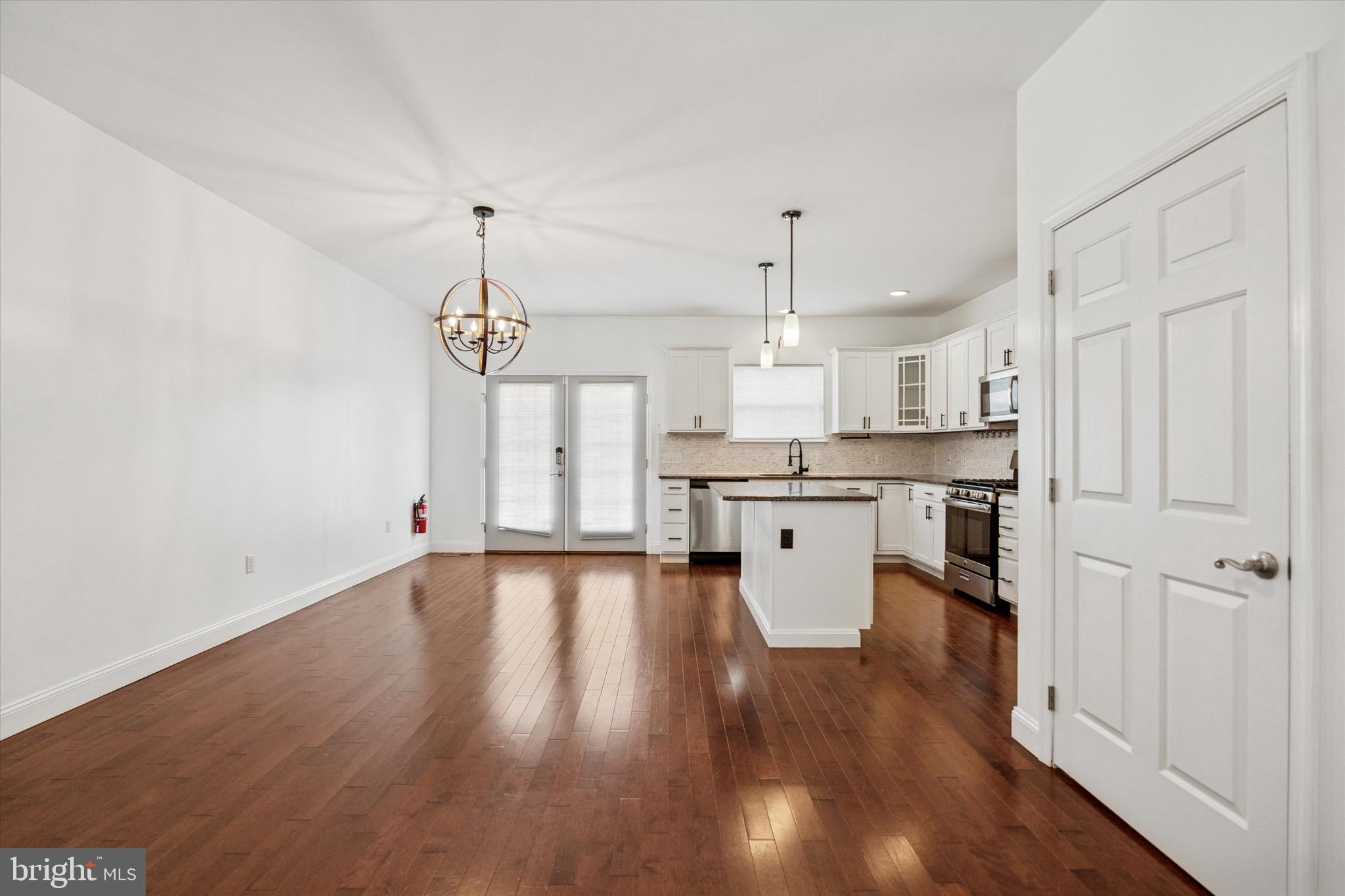 419 SOUTH ST