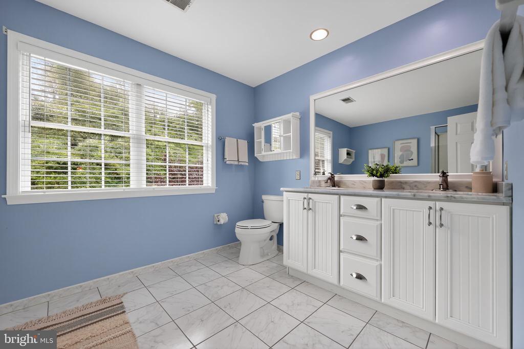 959 GARLINGTON CIRCLE