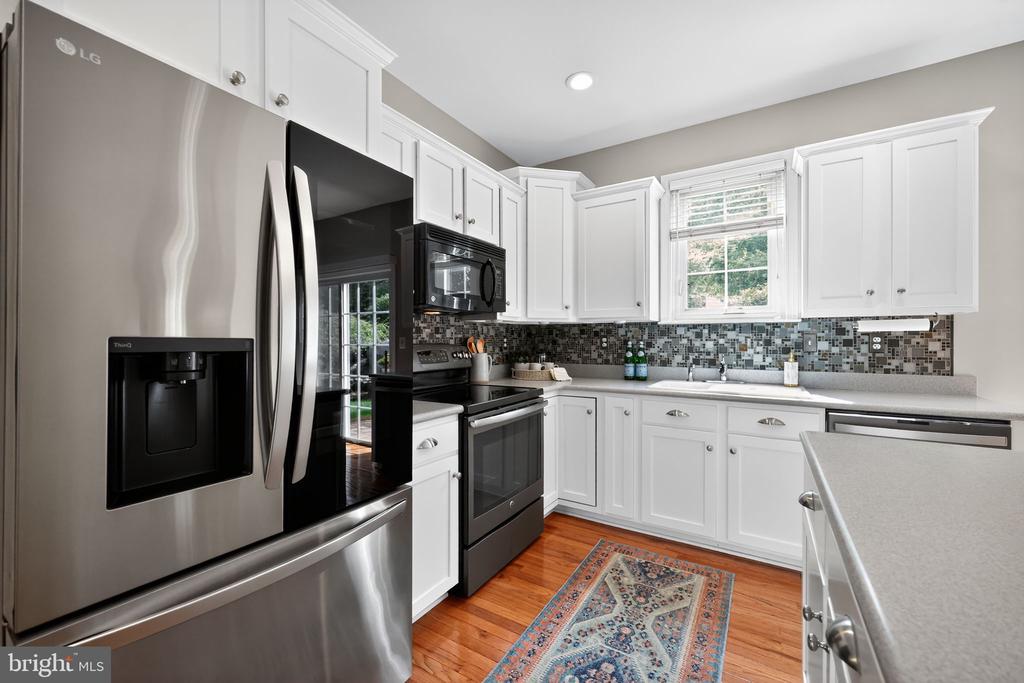 959 GARLINGTON CIRCLE