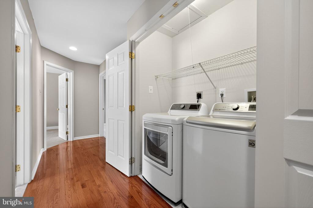 959 GARLINGTON CIRCLE