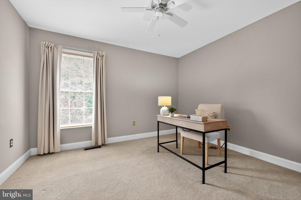 959 GARLINGTON CIRCLE