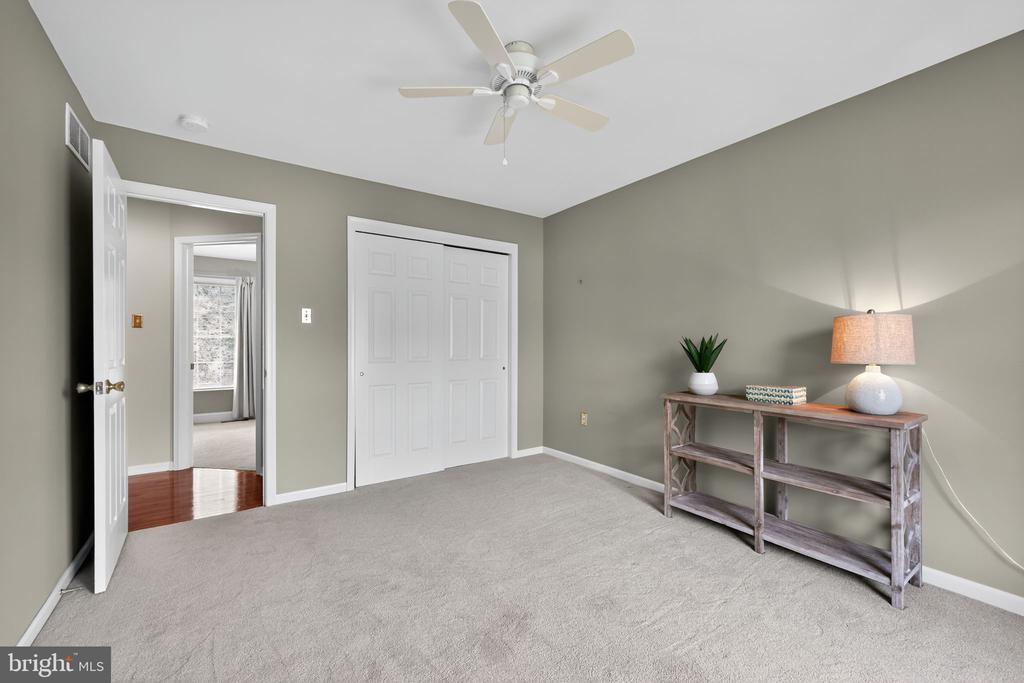 959 GARLINGTON CIRCLE