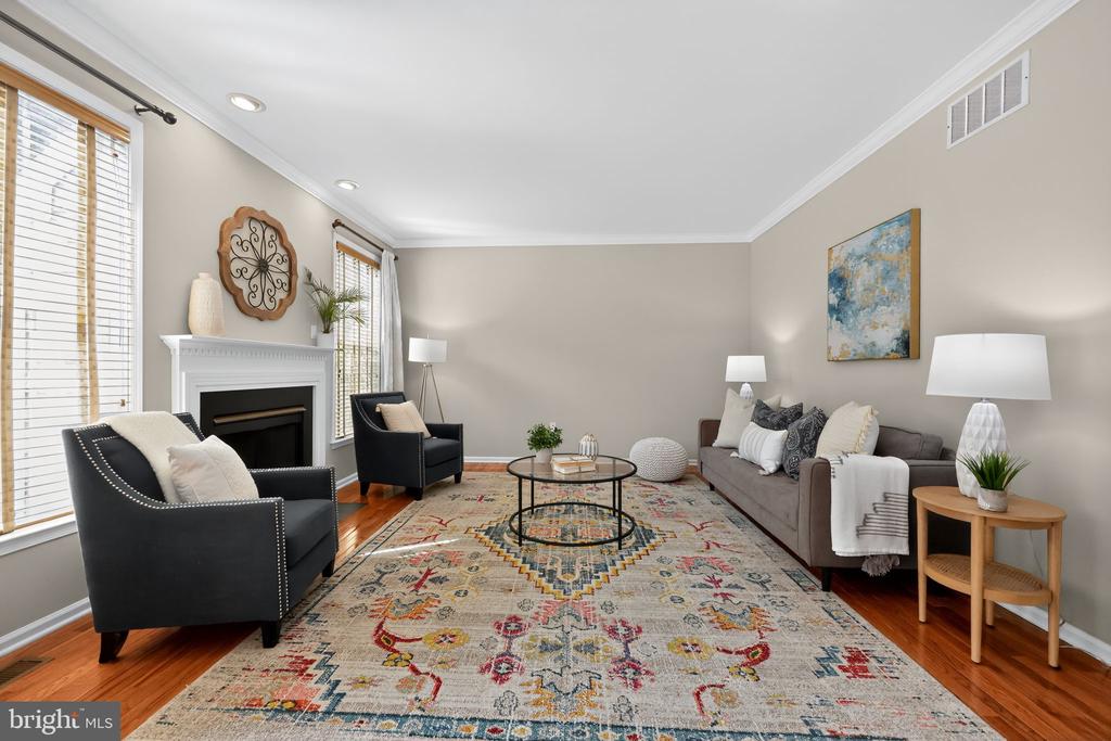 959 GARLINGTON CIRCLE