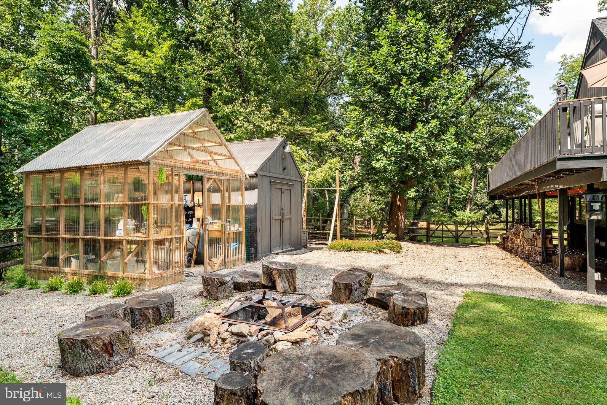 477 Willann Dr